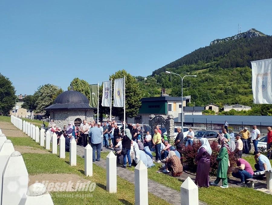 Jasin na šehidskom mezarju