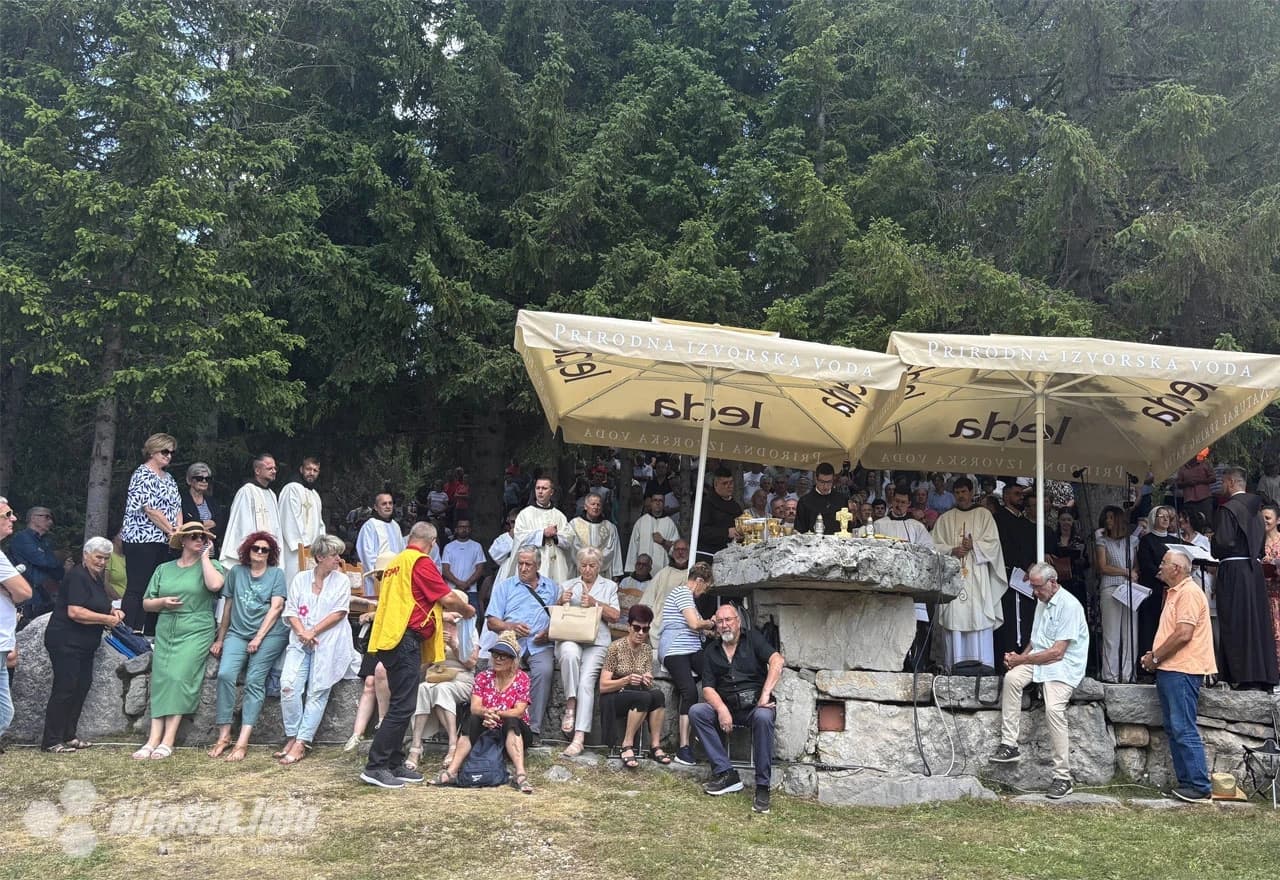 Hodočasnici na Kedžari: Divin dan okupio tisuće vjernika