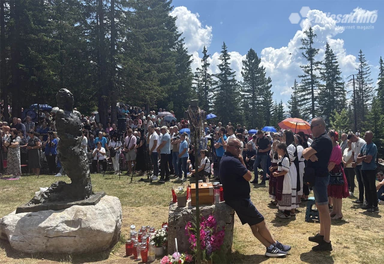 Hodočasnici na Kedžari: Divin dan okupio tisuće vjernika