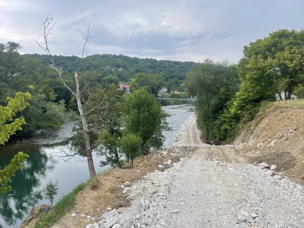 Radovi se odvijaju bez dozvola i nestručno