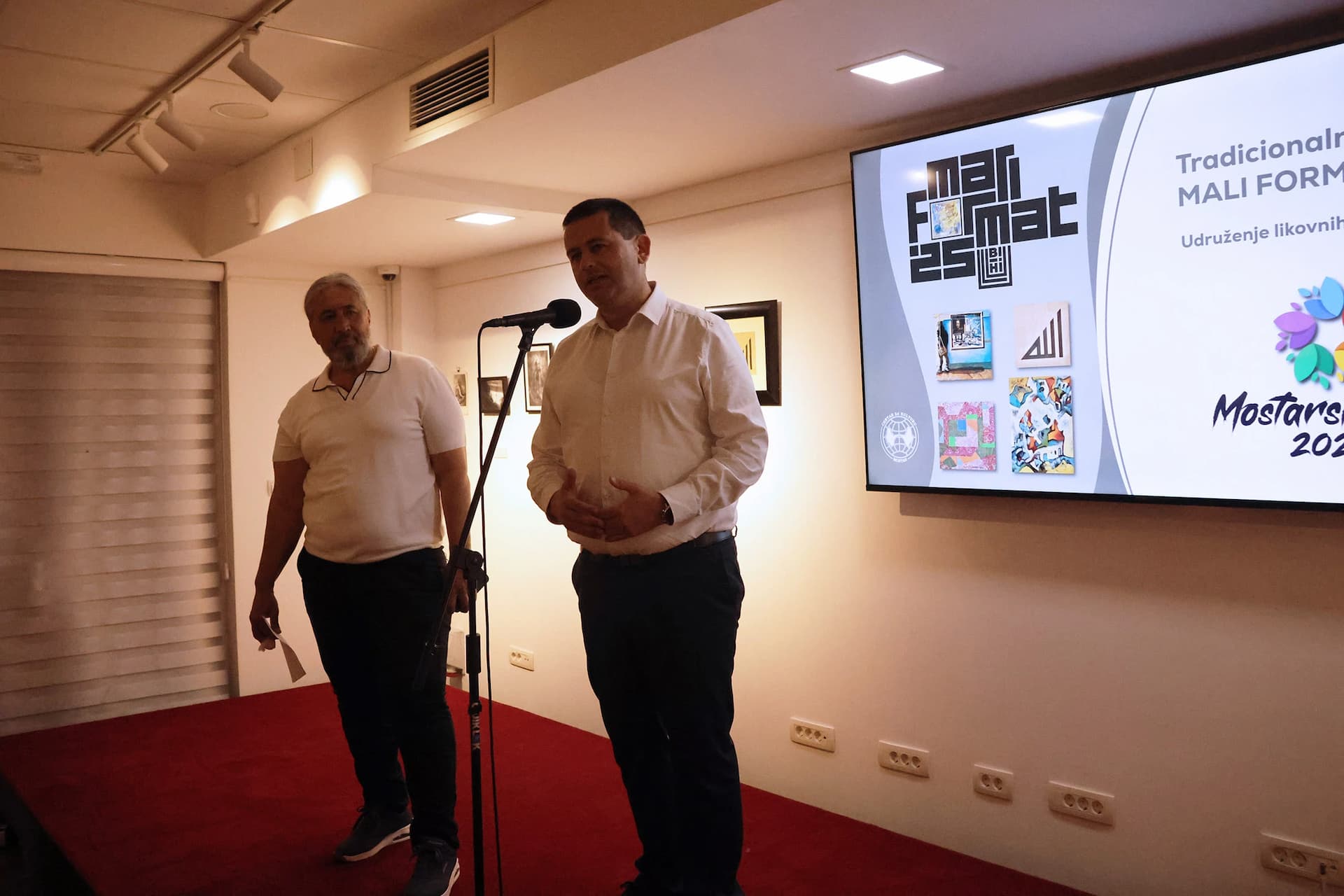 Otvorena izložba ''Mali format'' u Mostaru