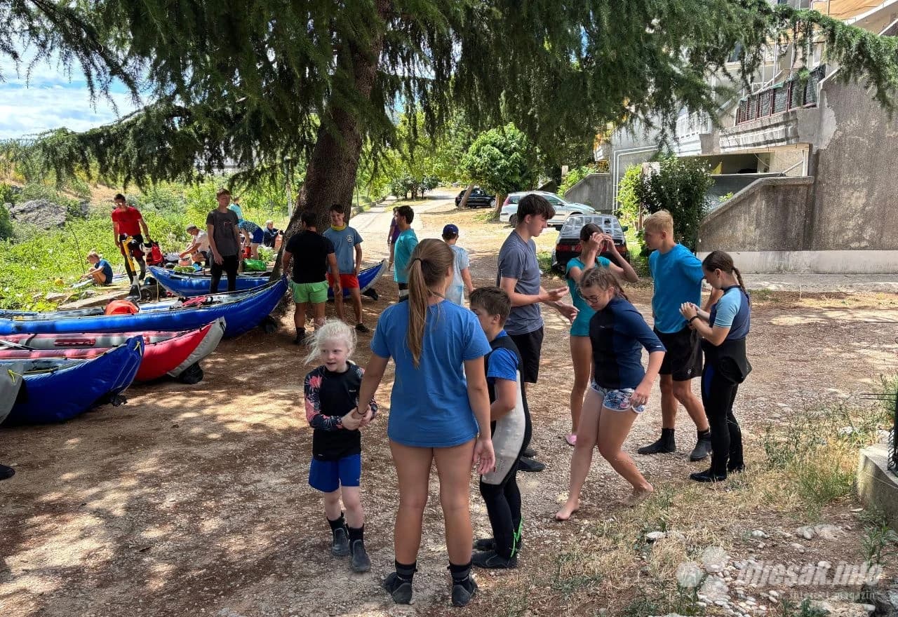Druženje u naselju Bakijina luka