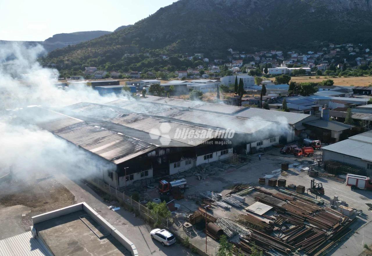 Slike iz zraka, požar u tvrtki Interkomerc Mostar