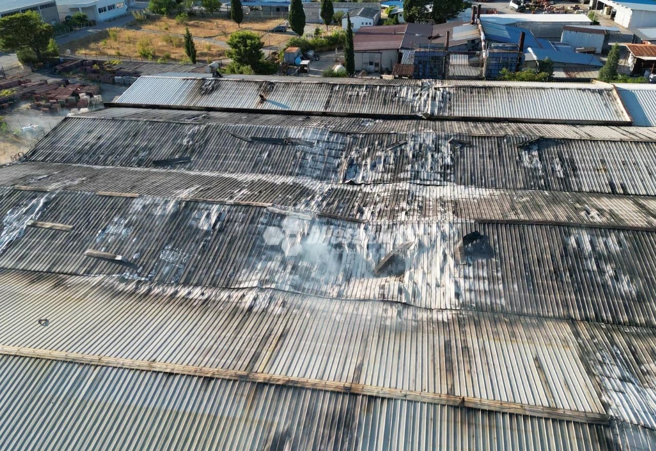 Pogled iz zraka, požar u tvrtki Interkomerc Mostar