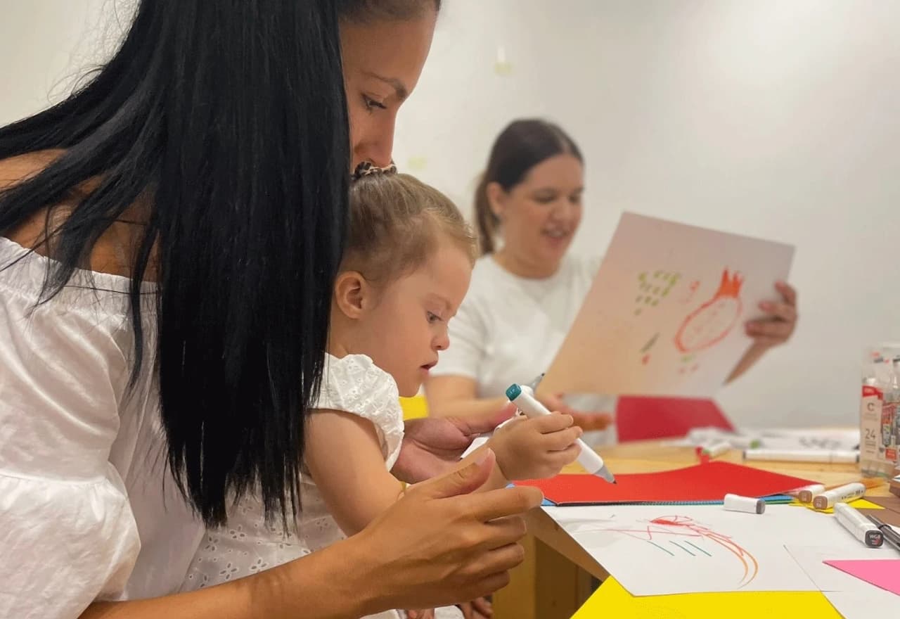 Likovna radionica u Mostaru spojila djecu, baštinu i kreativnost