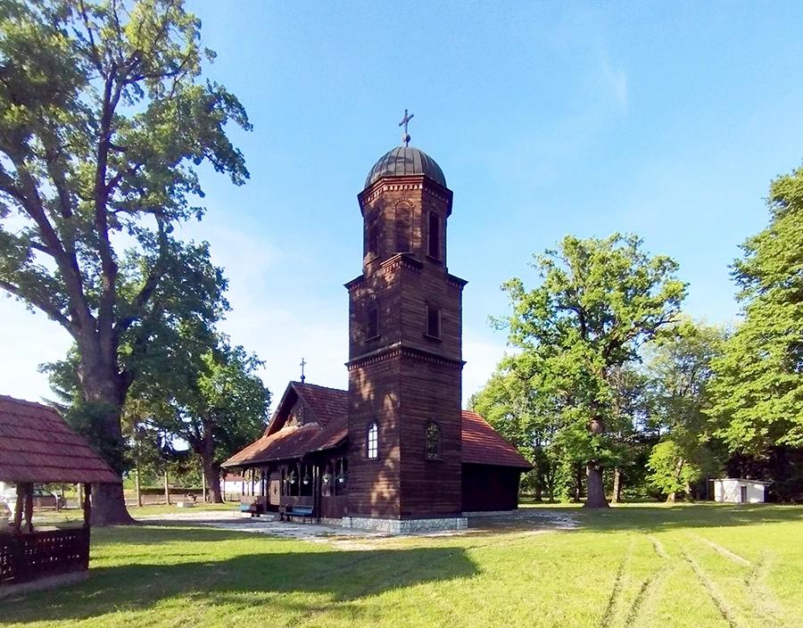 Crkva-brvnara u Omarskoj