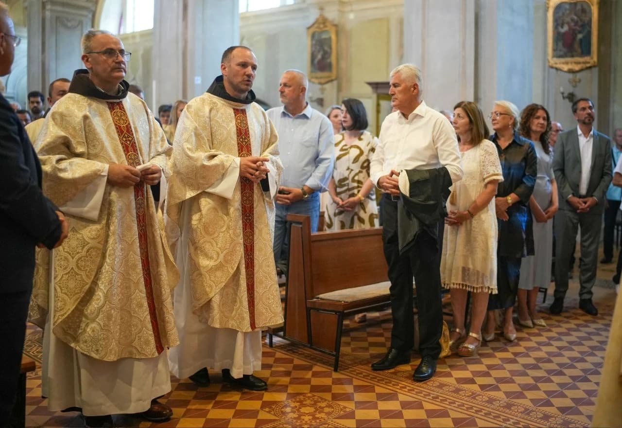 Vjerski i kulturni događaj u Kraljevoj Sutjesci okupio hrvatske dužnosnike