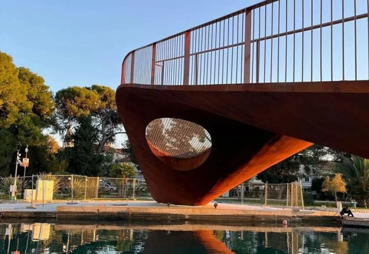 Trogirski most s rupom