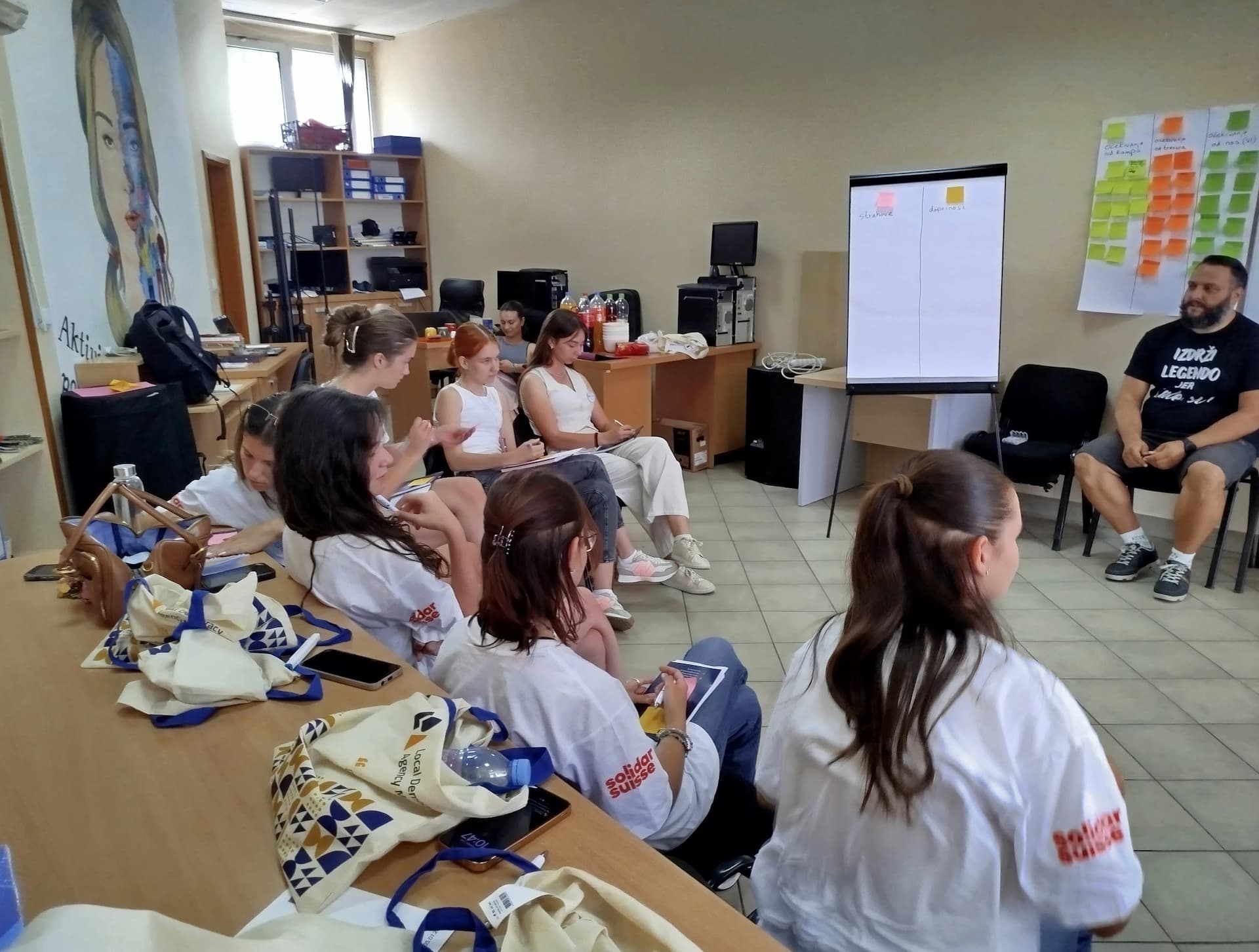 Kamp "Let’s debate change"