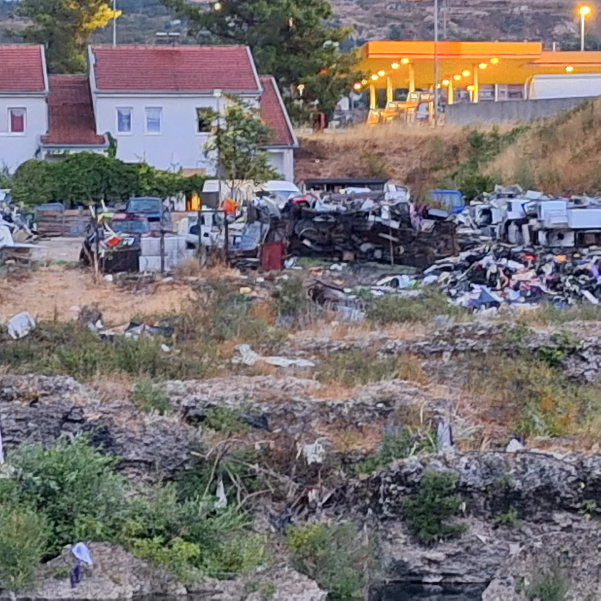 Romska zajednica u Mostaru pod sve većim pritiscima: Problemi s okolišem i društvenom integracijom