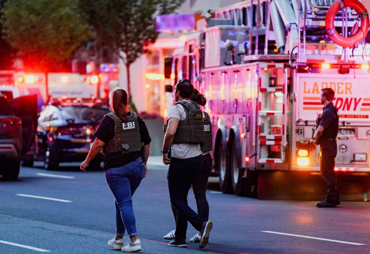 FBI agenti na mjestu pucnajve