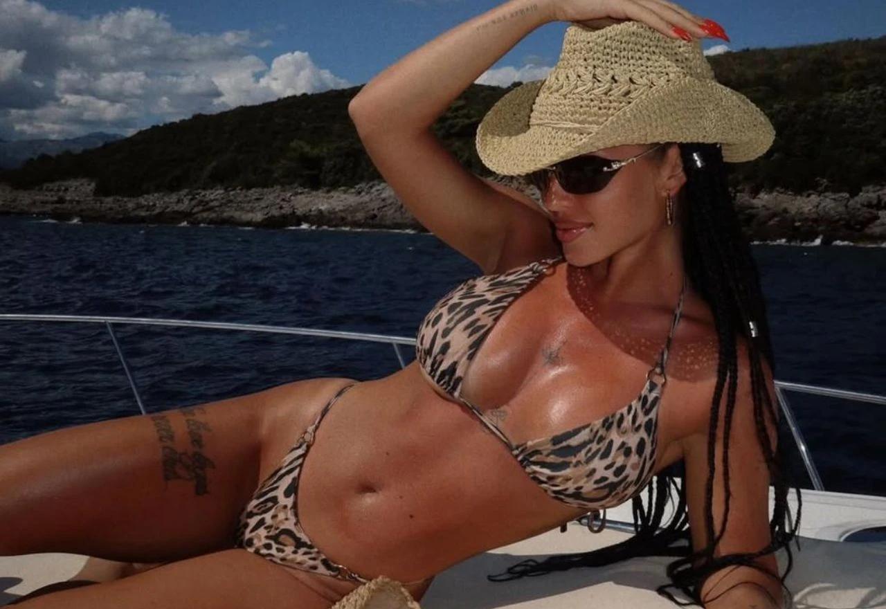 Teodora Džehverović na jahti