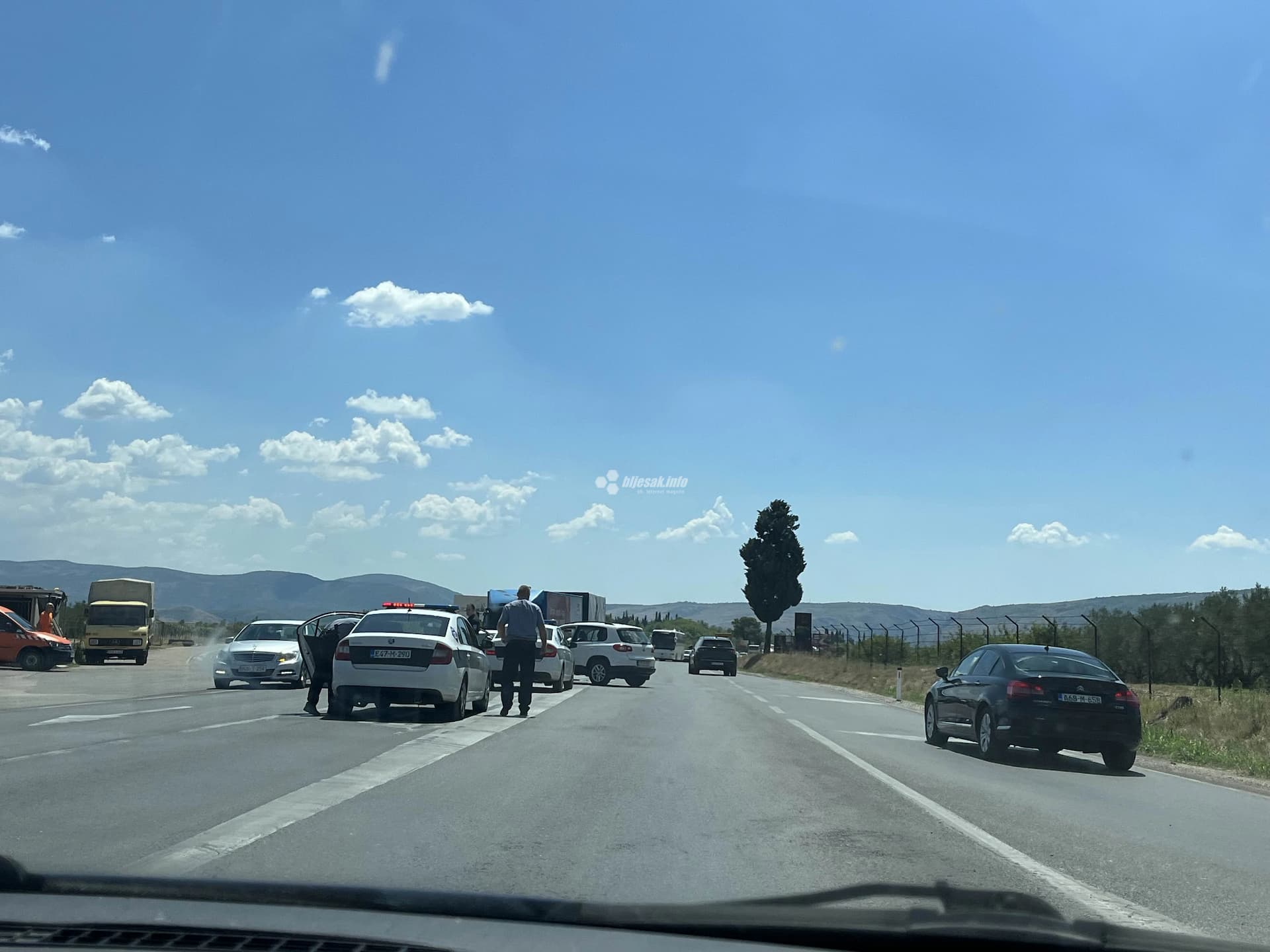 Sudar dva vozila na Bišću Polju u Mostaru