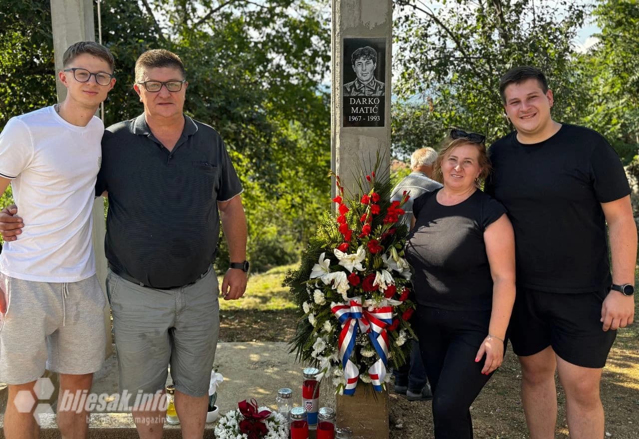 Blagoslov zvonika u mjestu Paradžici kod Konjica