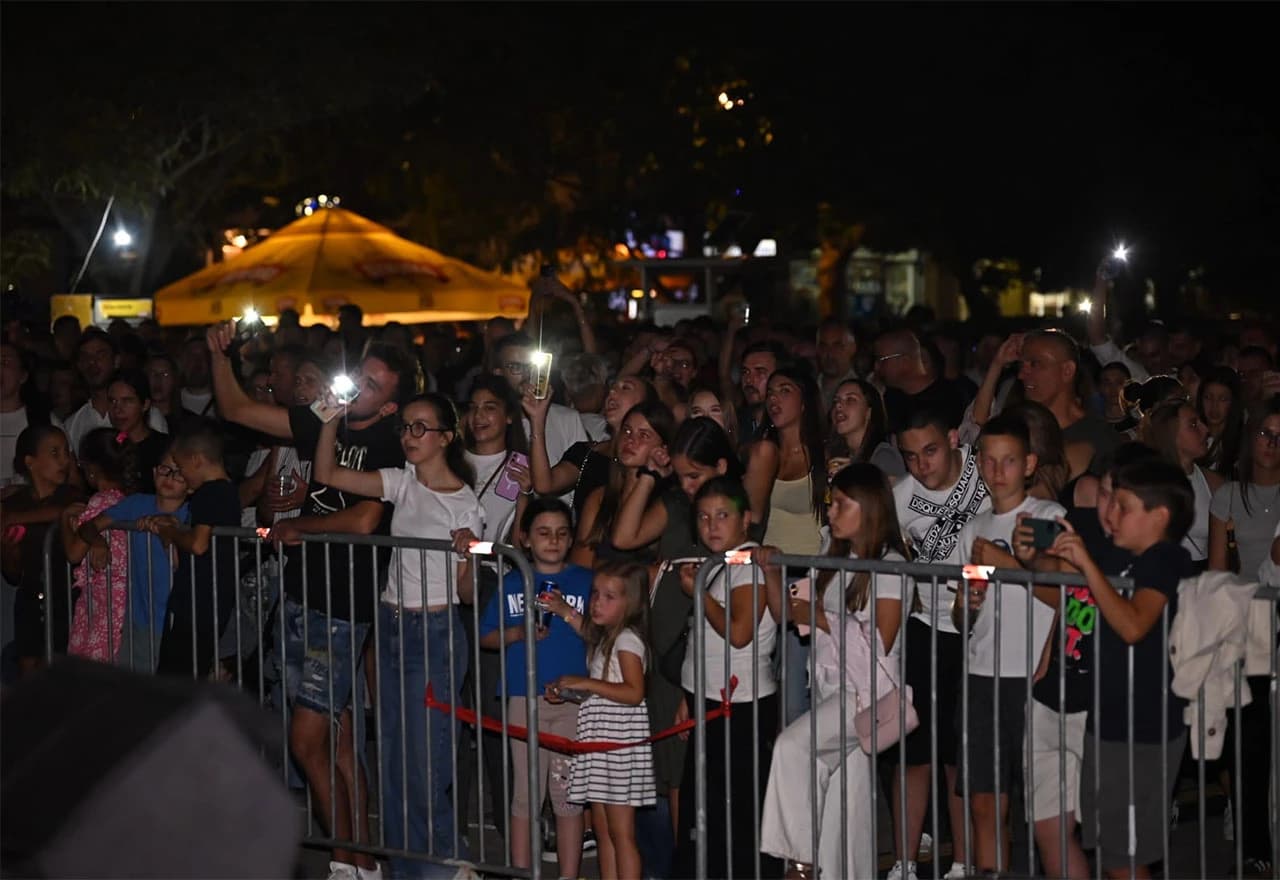 Daleka Obala rasplesala i raznježila Posušje