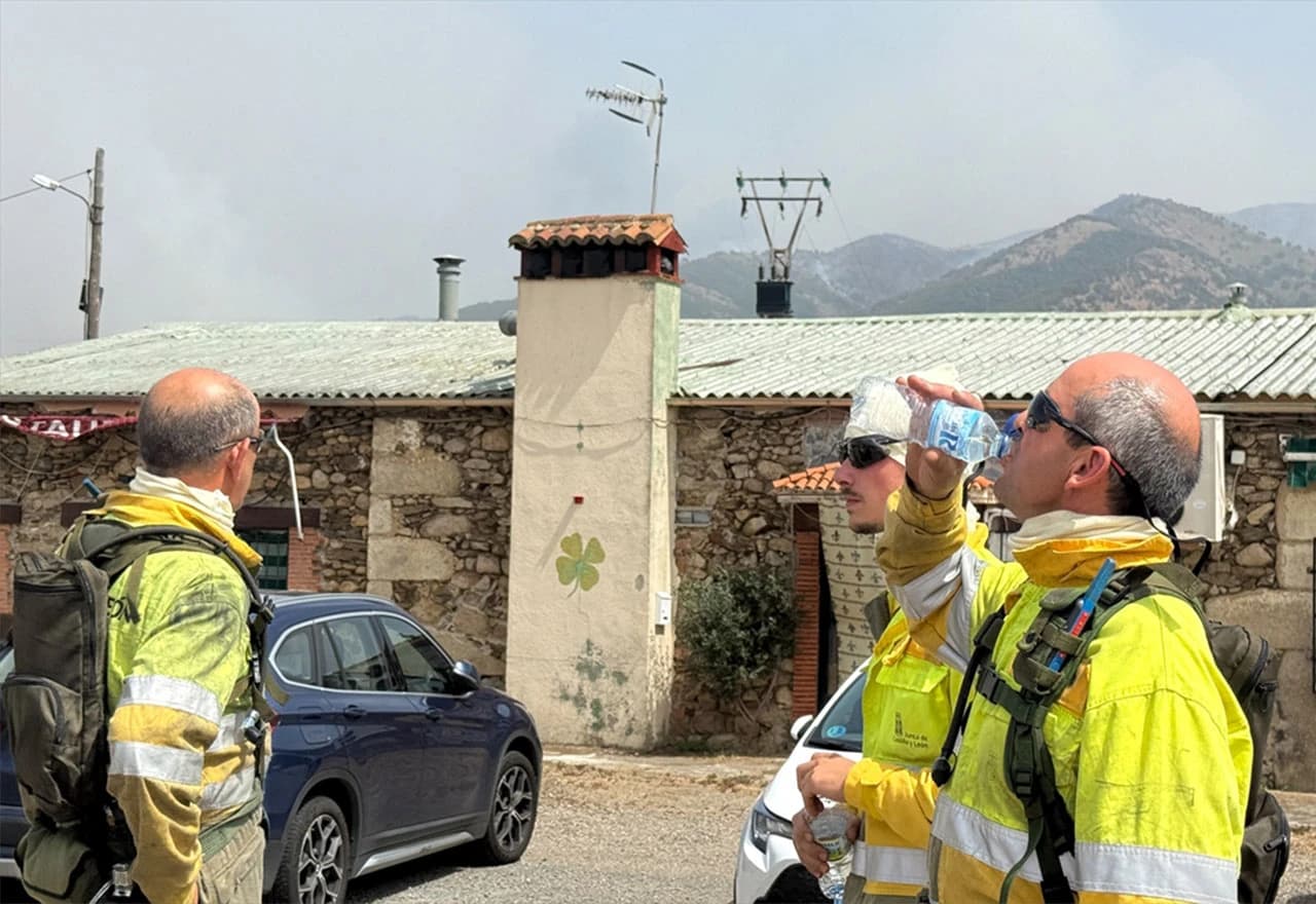 Najgori požari u desetljećima pogađaju više regija