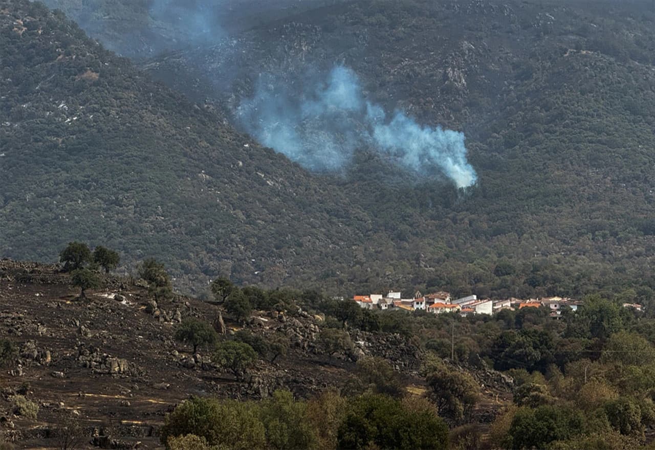 Najgori požari u desetljećima pogađaju više regija