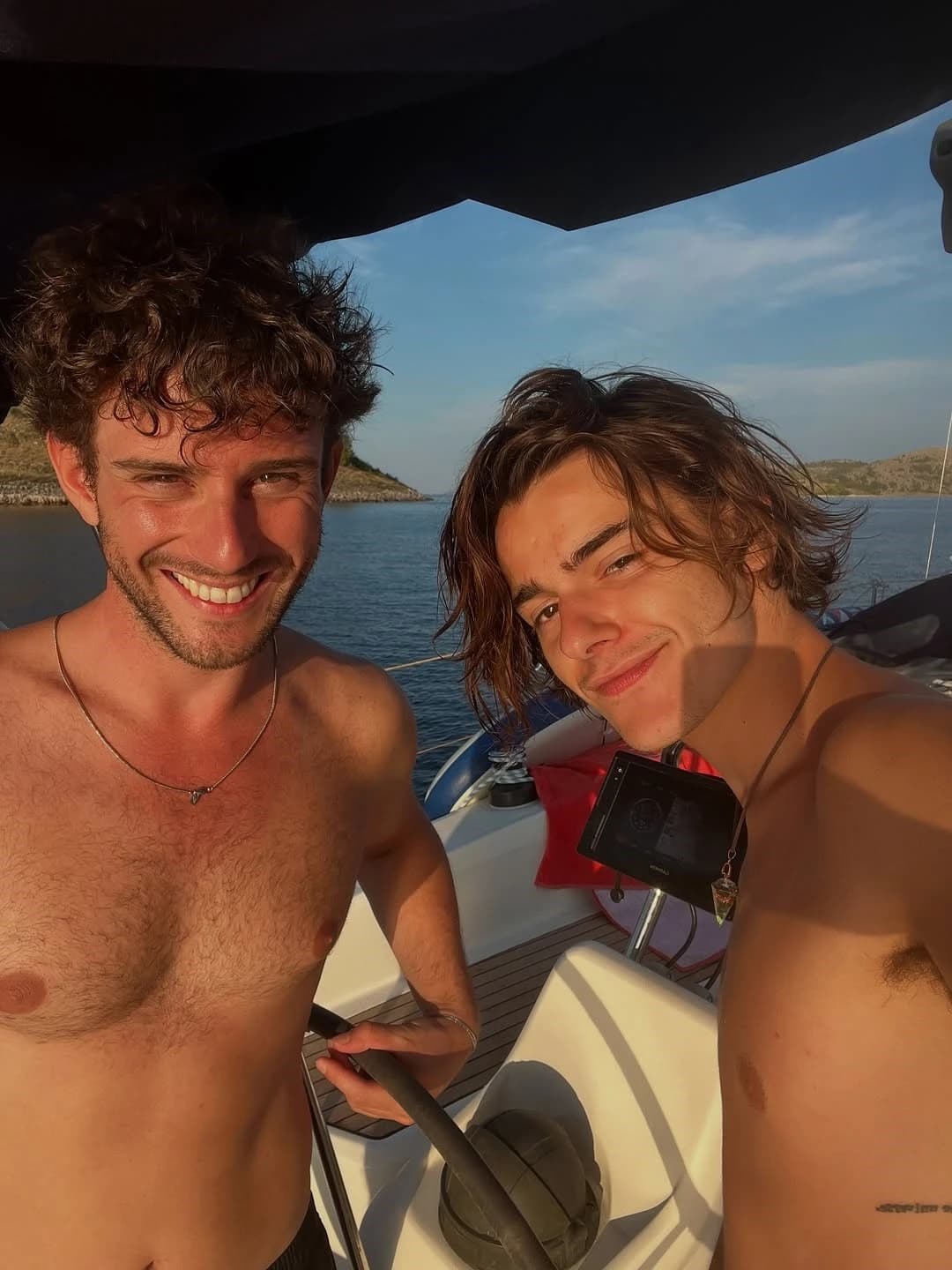 Marko Bošnjak zajedno sa dečkom