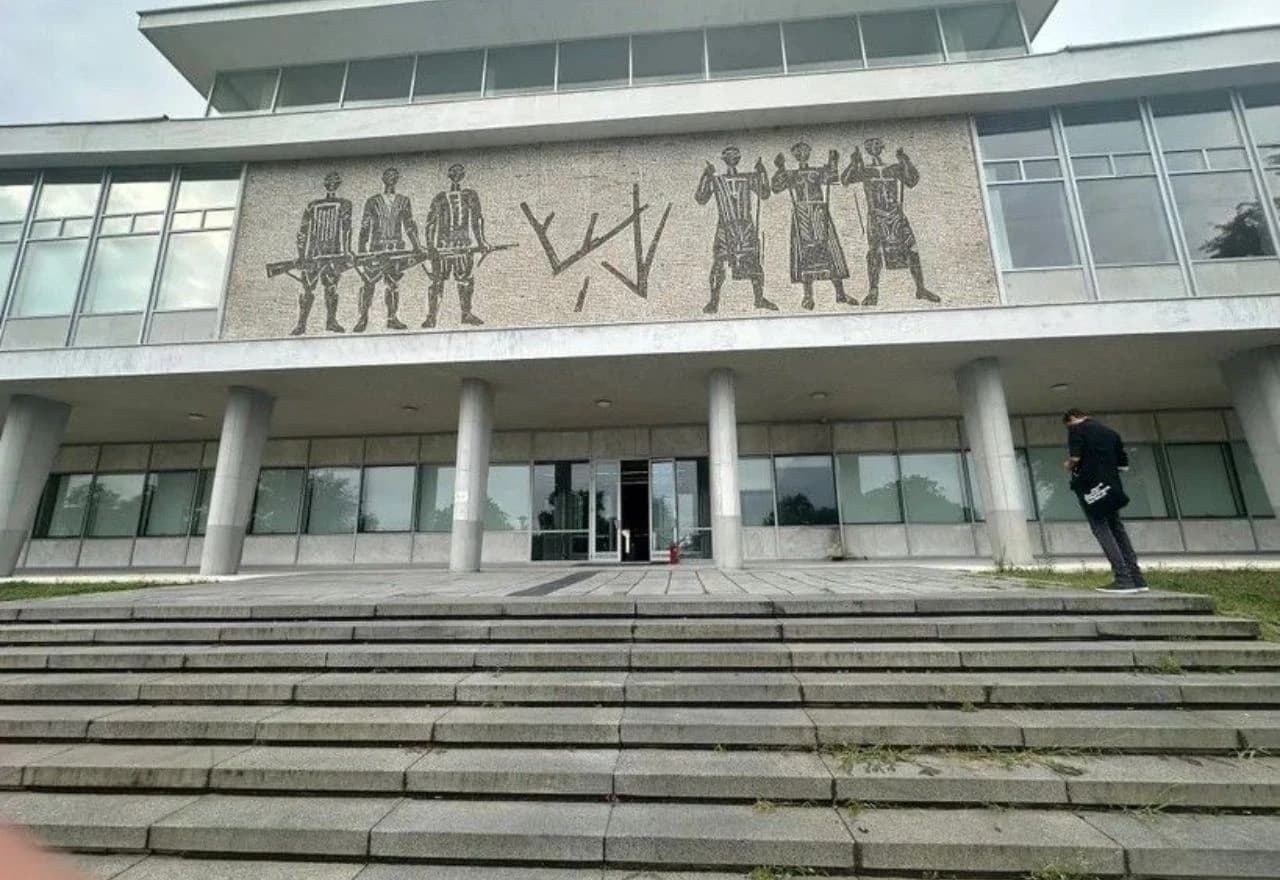 Pokušaj zapaljenja Kuće cvijeća u Beogradu