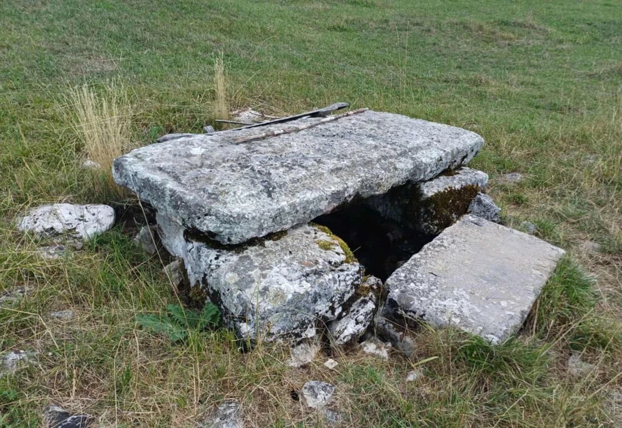 Stećci ugrađeni u bunare i temelje kuća