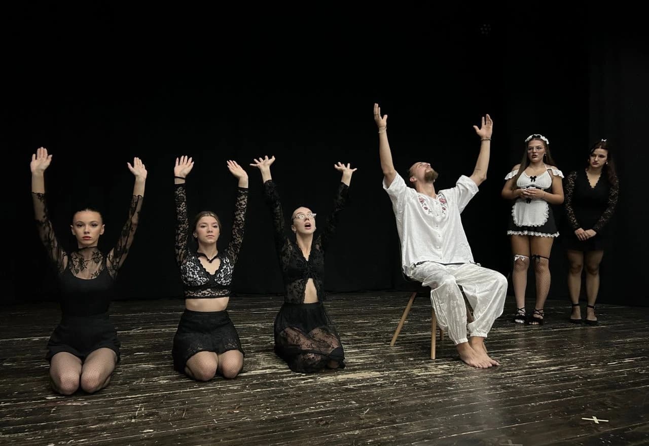 Gradsko kazalište mladih Vitez oduševilo publiku novom komedijom