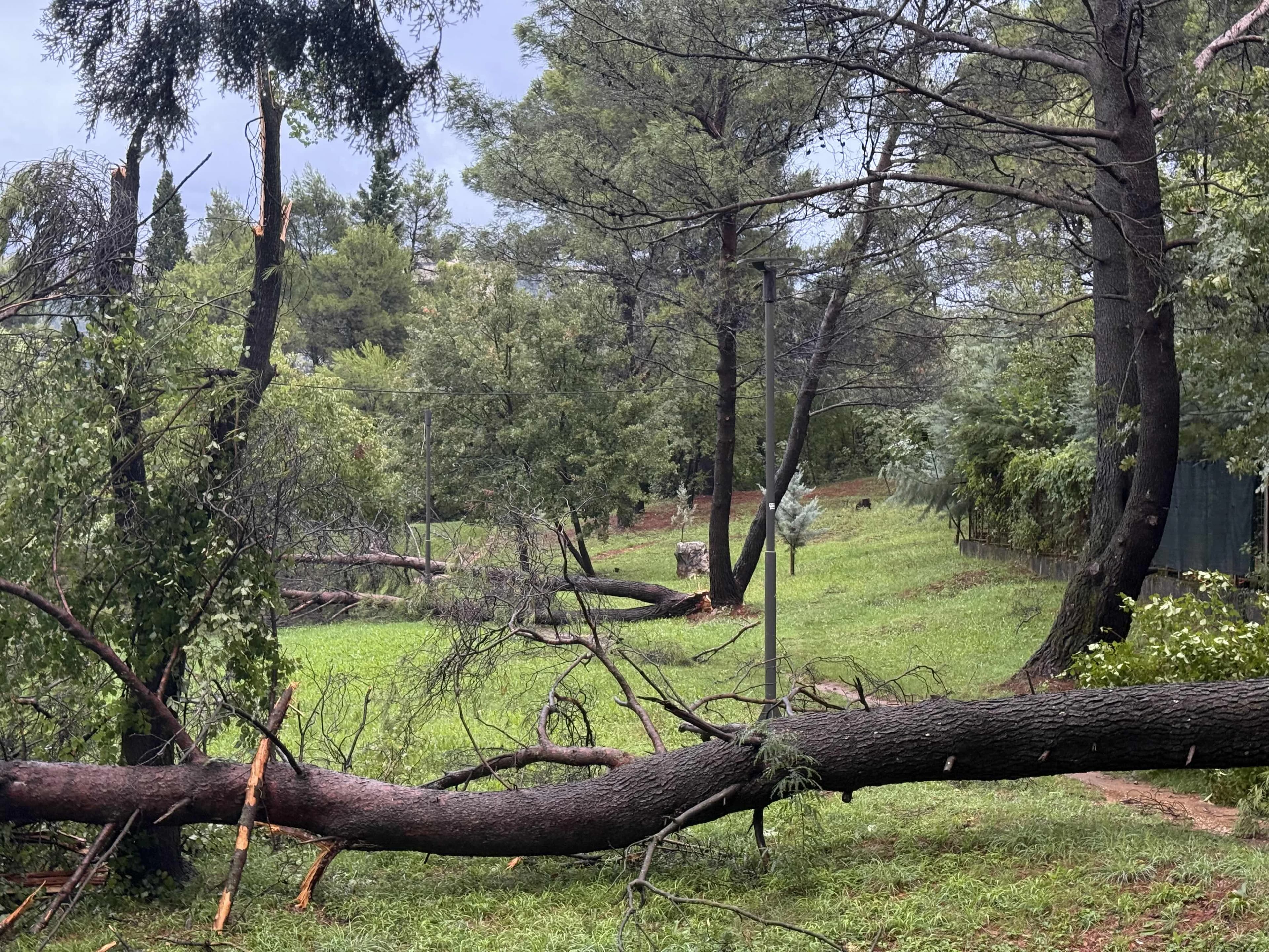 Mostar pod ruševinama nakon sinoćnjeg nevremena