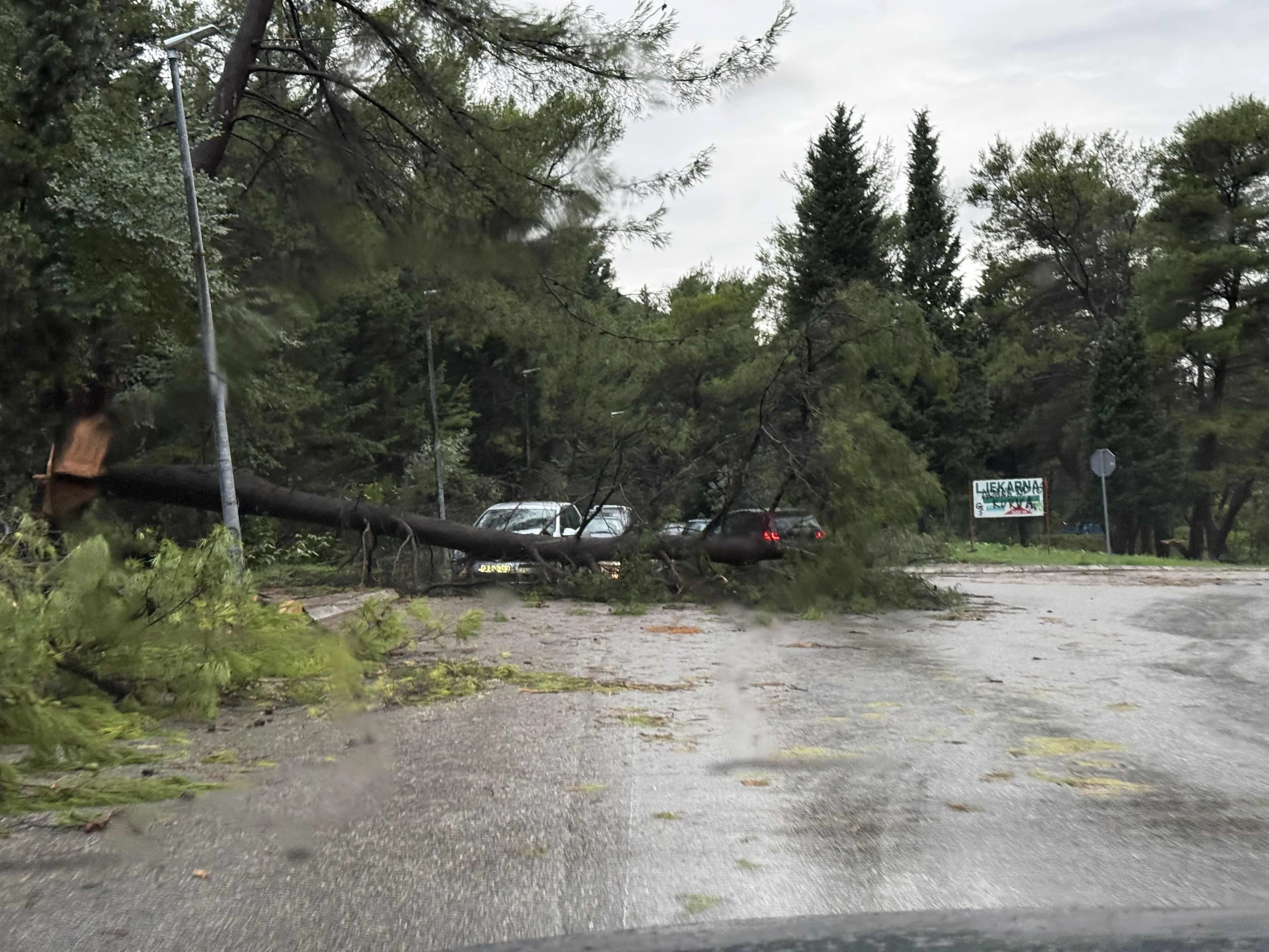 Mostar pod ruševinama nakon sinoćnjeg nevremena