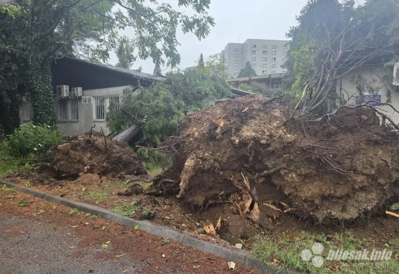 Zakrčen put prema bolnici