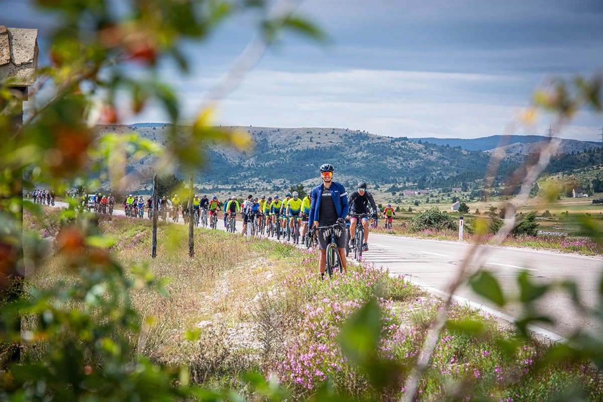 Biciklom kroz povijest, prirodu i zajedništvo