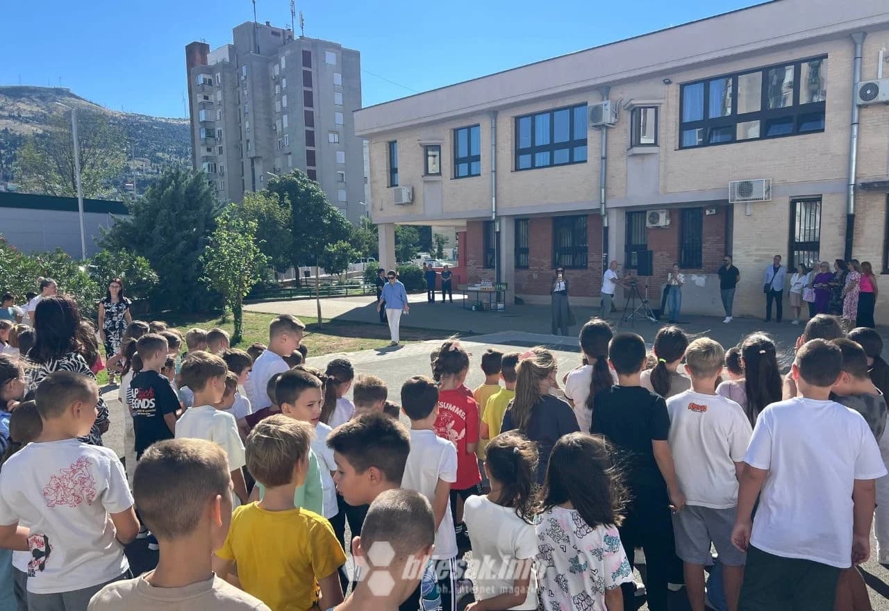 Mural u Mostaru kao poruka budućim generacijama