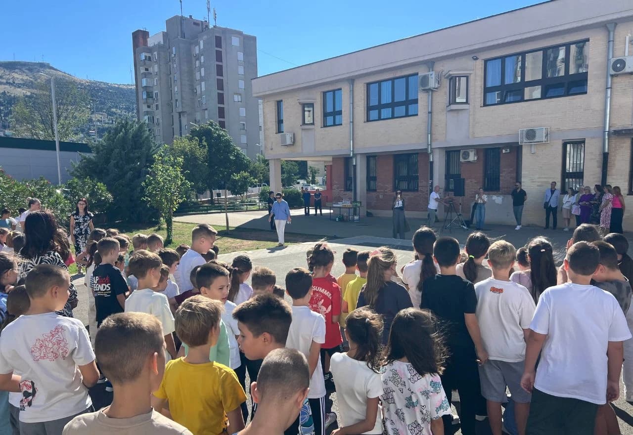 Mural u Mostaru kao poruka budućim generacijama