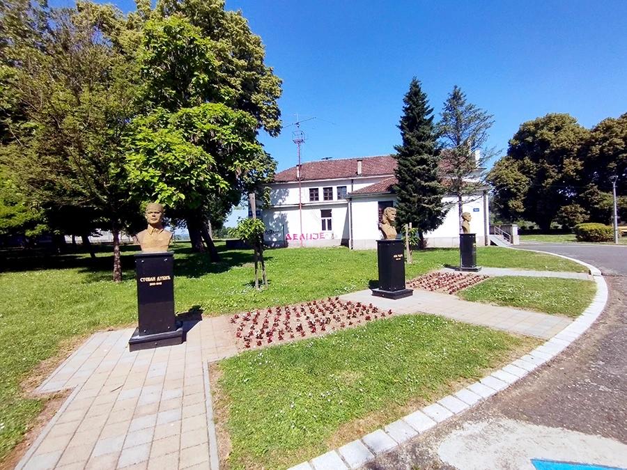 Šiljak, Radić i Dukić