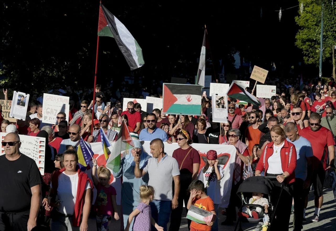 Okupljanje u Hadžićima