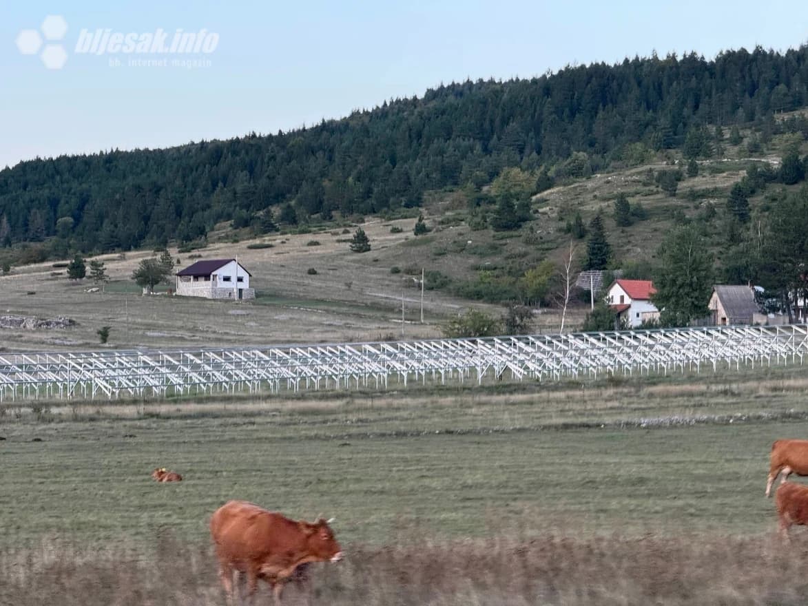 Konstrukcije za solarne panela na lokaciji Risovac