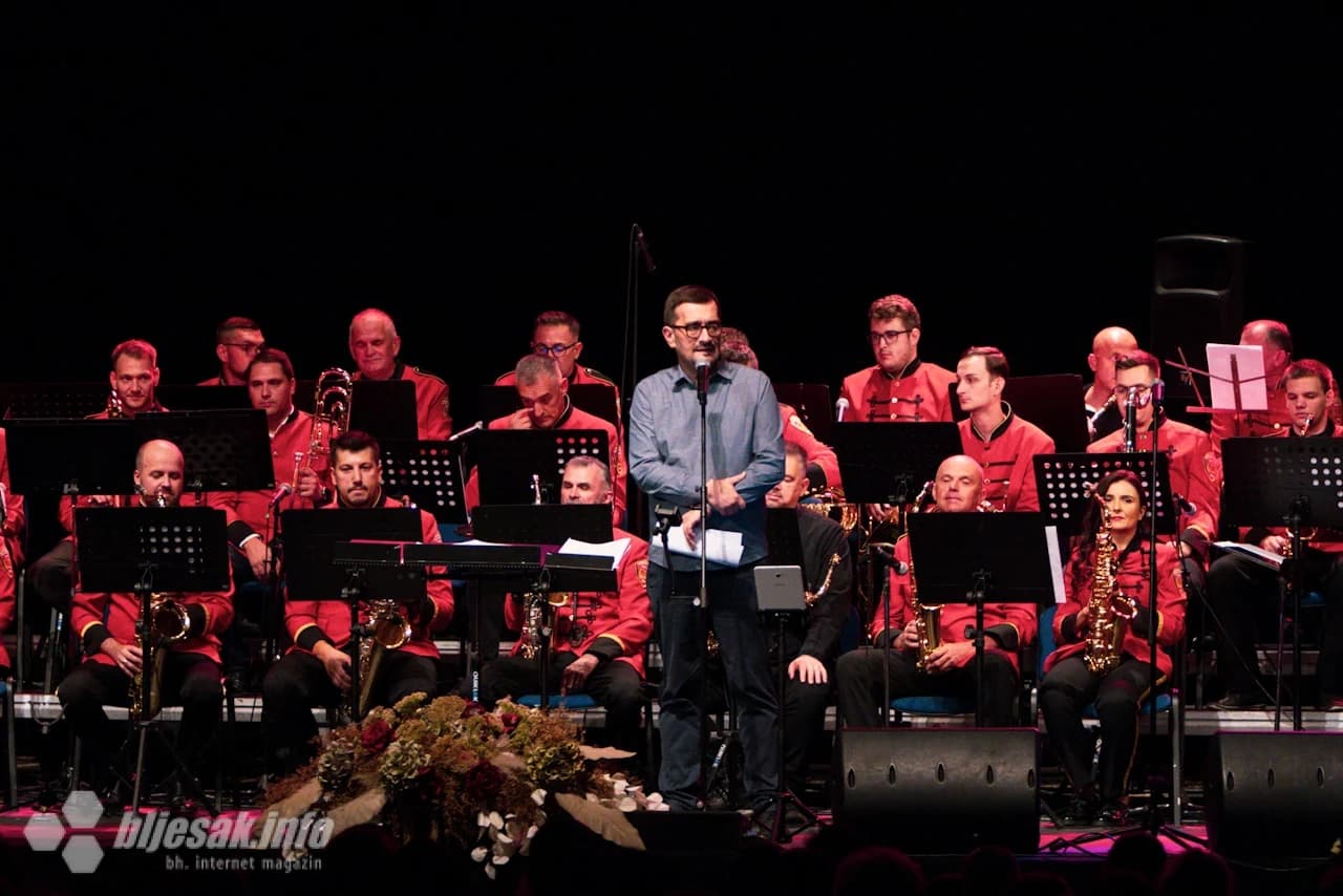 Boris Čerkuč, voditelj na koncertu ''Tu sam rođen''