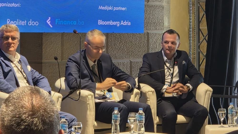 Sudionici panela o obiteljskim tvrtkama na konferenciji MoBizz 2025