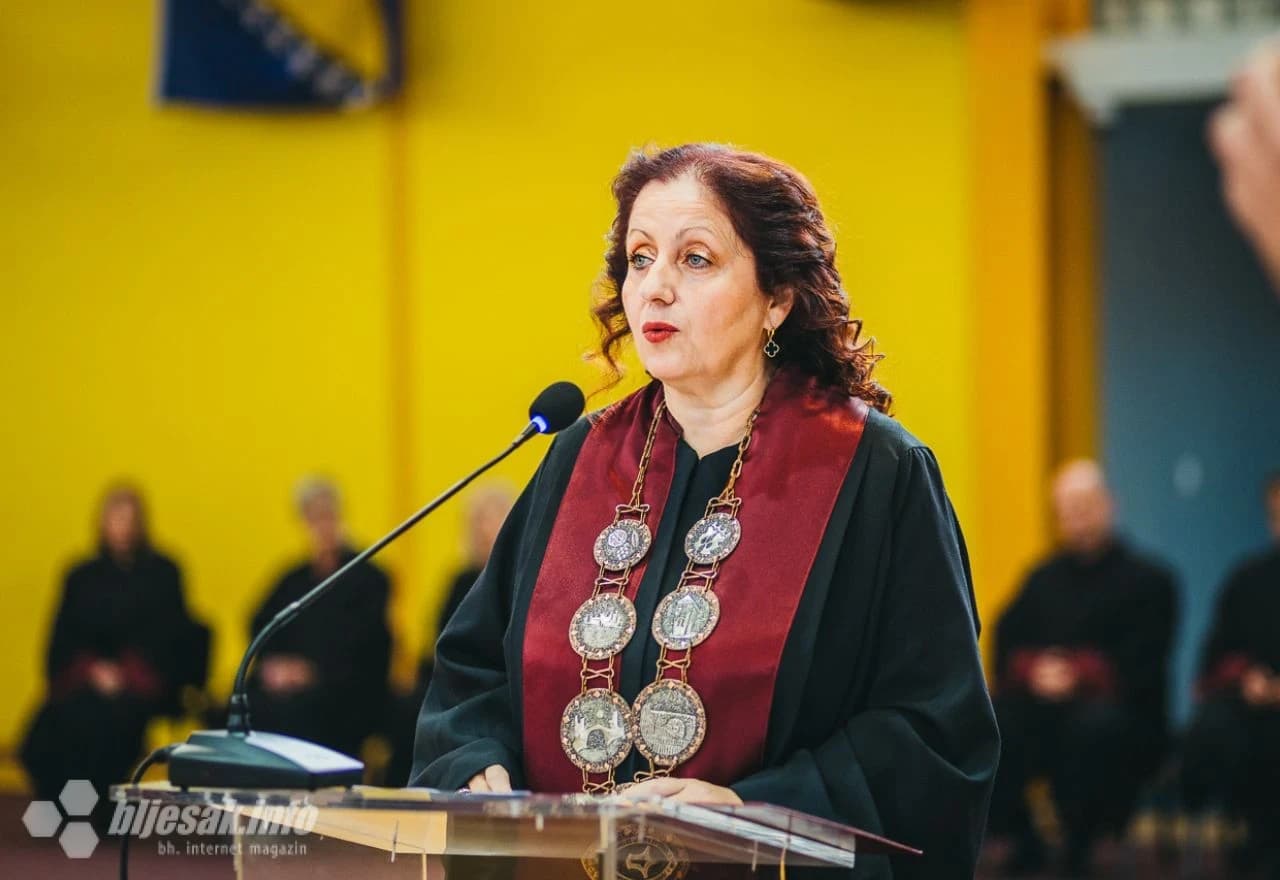 Brucoški sat na Univerzitetu ''Džemal Bijedić''