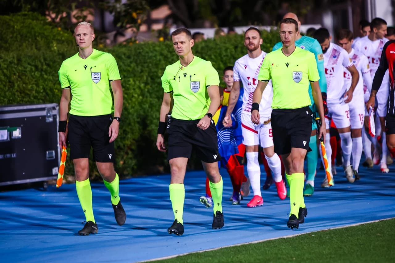 Norveški suci predvođeni Krinstadom