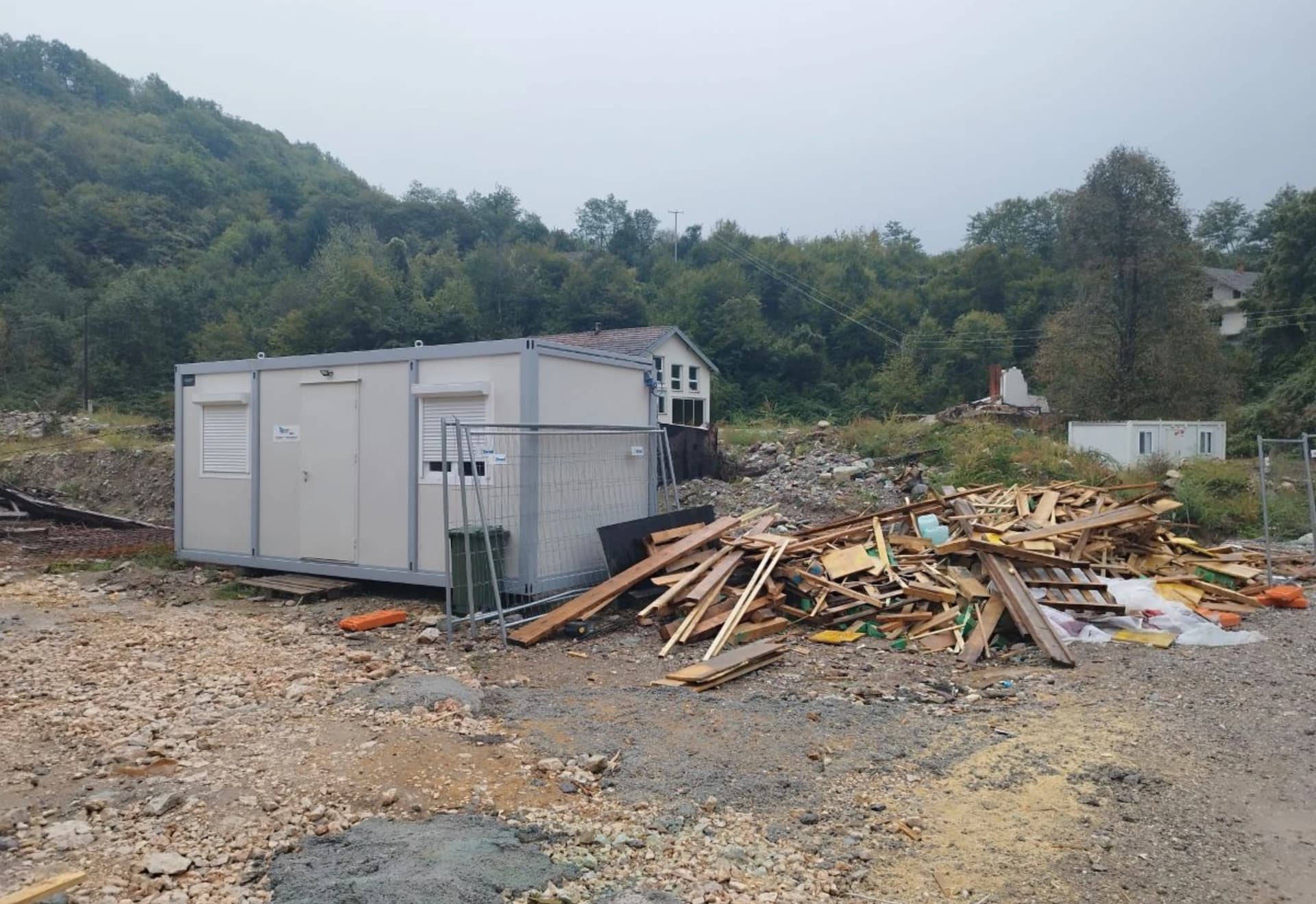 Obitelji koje su izgubile domove dobivaju nove kuće
