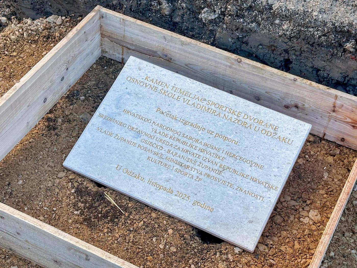 Hrvatska i BiH zajedno: položen kamen temeljac za dvoranu u Posavini