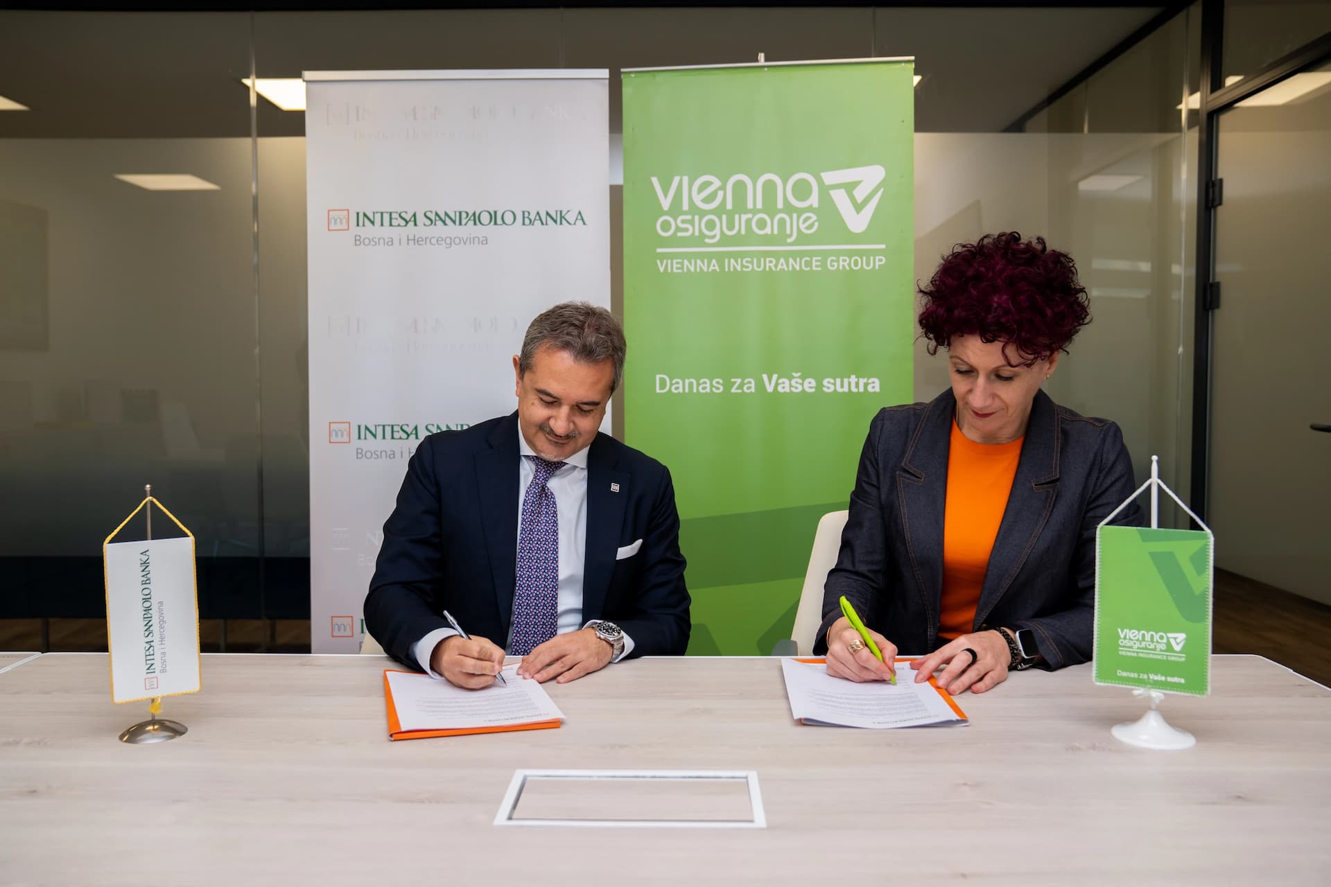 Intesa Sanpaolo Banka i Vienna osiguranje VIG