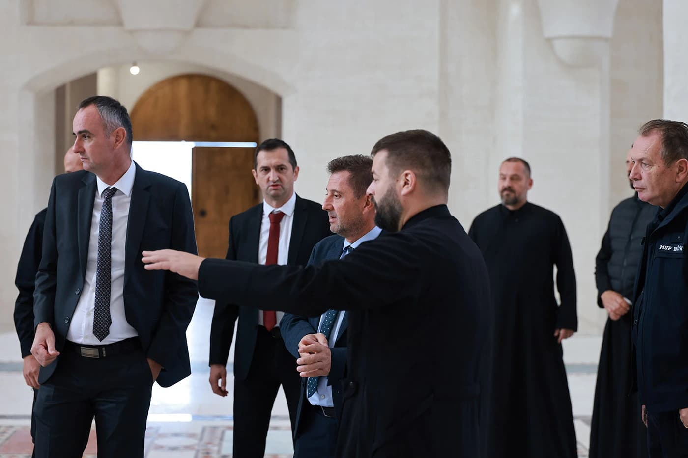 Gradonačelnik Kordić i predsjednik Gradskog vijeća Rahimić u posjeti Sabornoj crkvi