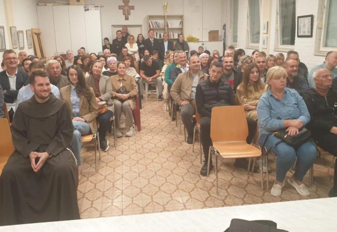 Promocija knjige ''Ljubite jedni druge''