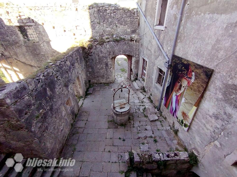 Pogled s najviše točke kaštela