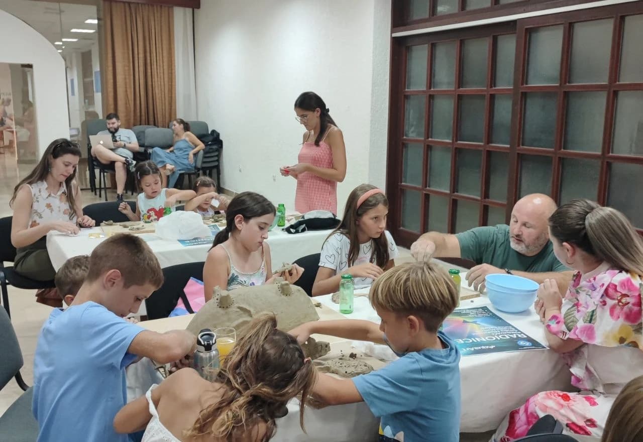 Neum domaćin radionica akvarela i podvodne fotografije