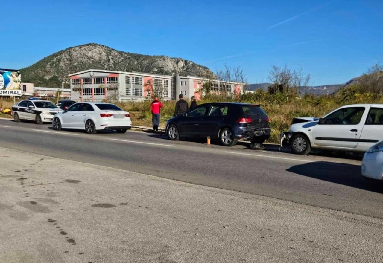 Lančani sudar na Avijatičarskom mostu