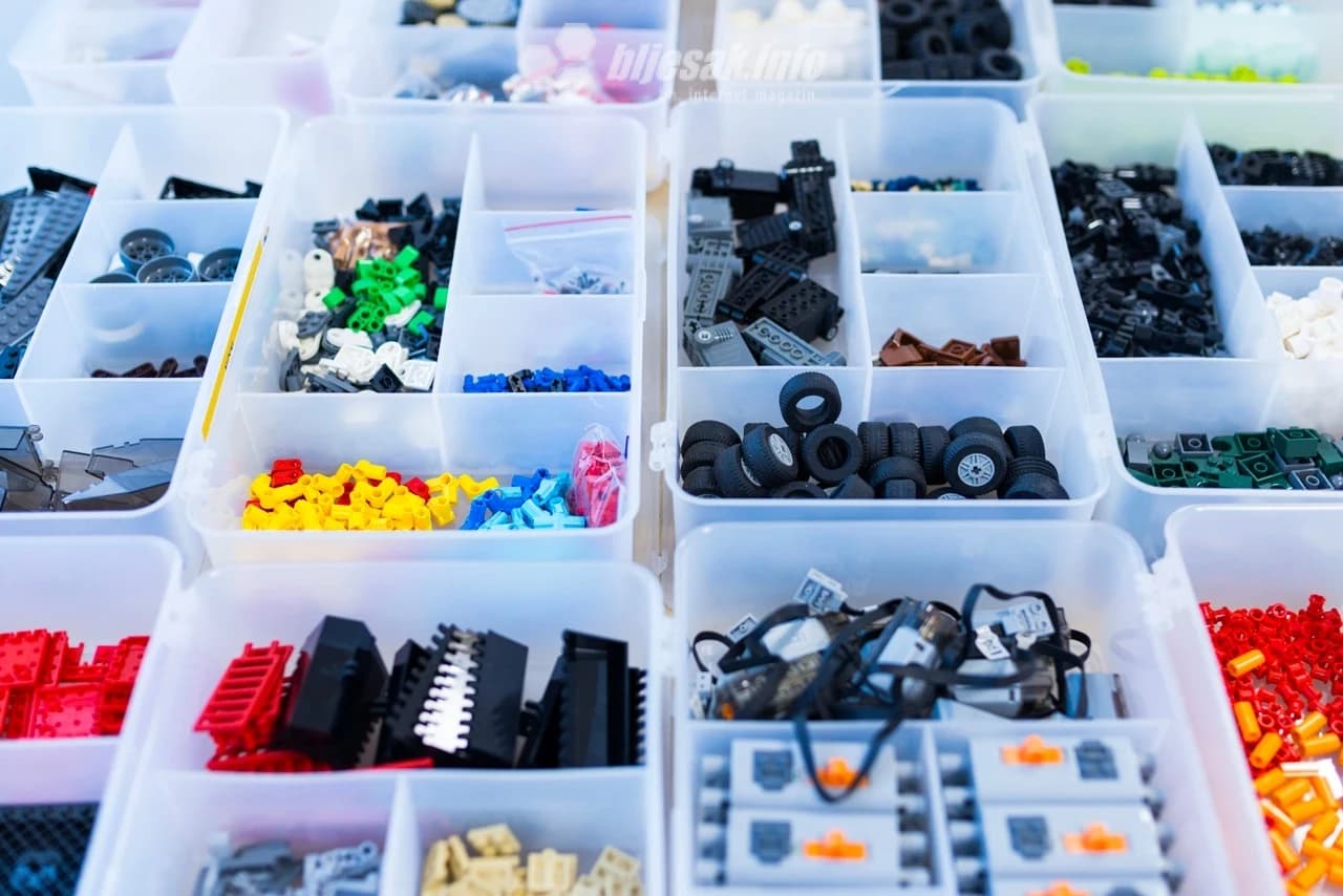 Sve je sortirano do najsitnijeg detalja