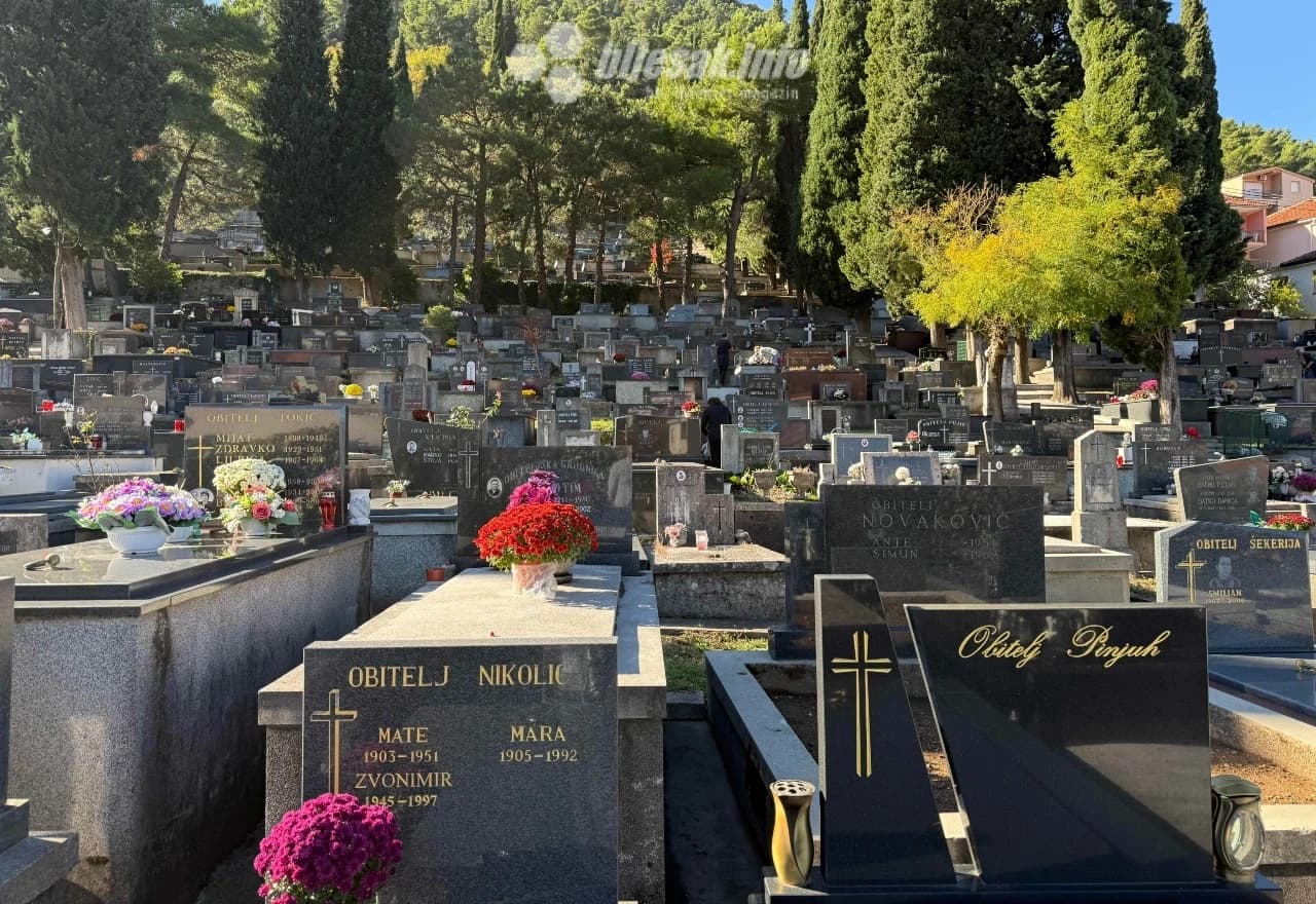 Neki su grobove svojih najmilijih već uredili