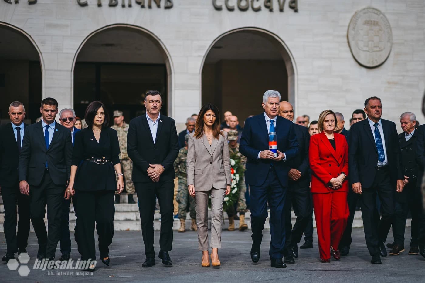 Polaganje vijenaca za poginule branitelje