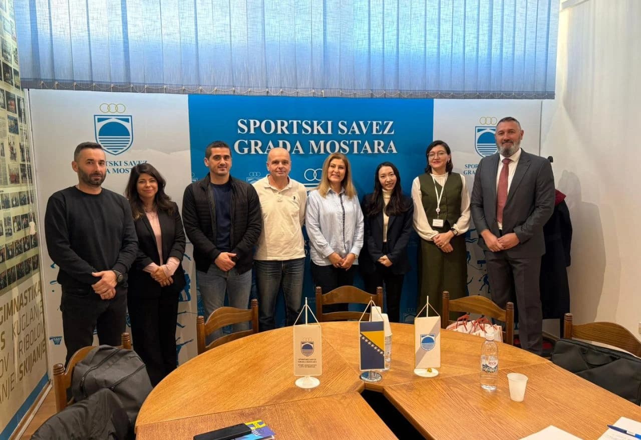 "Izgradnja povjerenja putem tjelesnog obrazovanja"